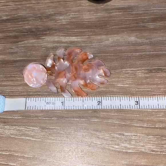 Palm Leaf Earrings - Picture 2 of 3